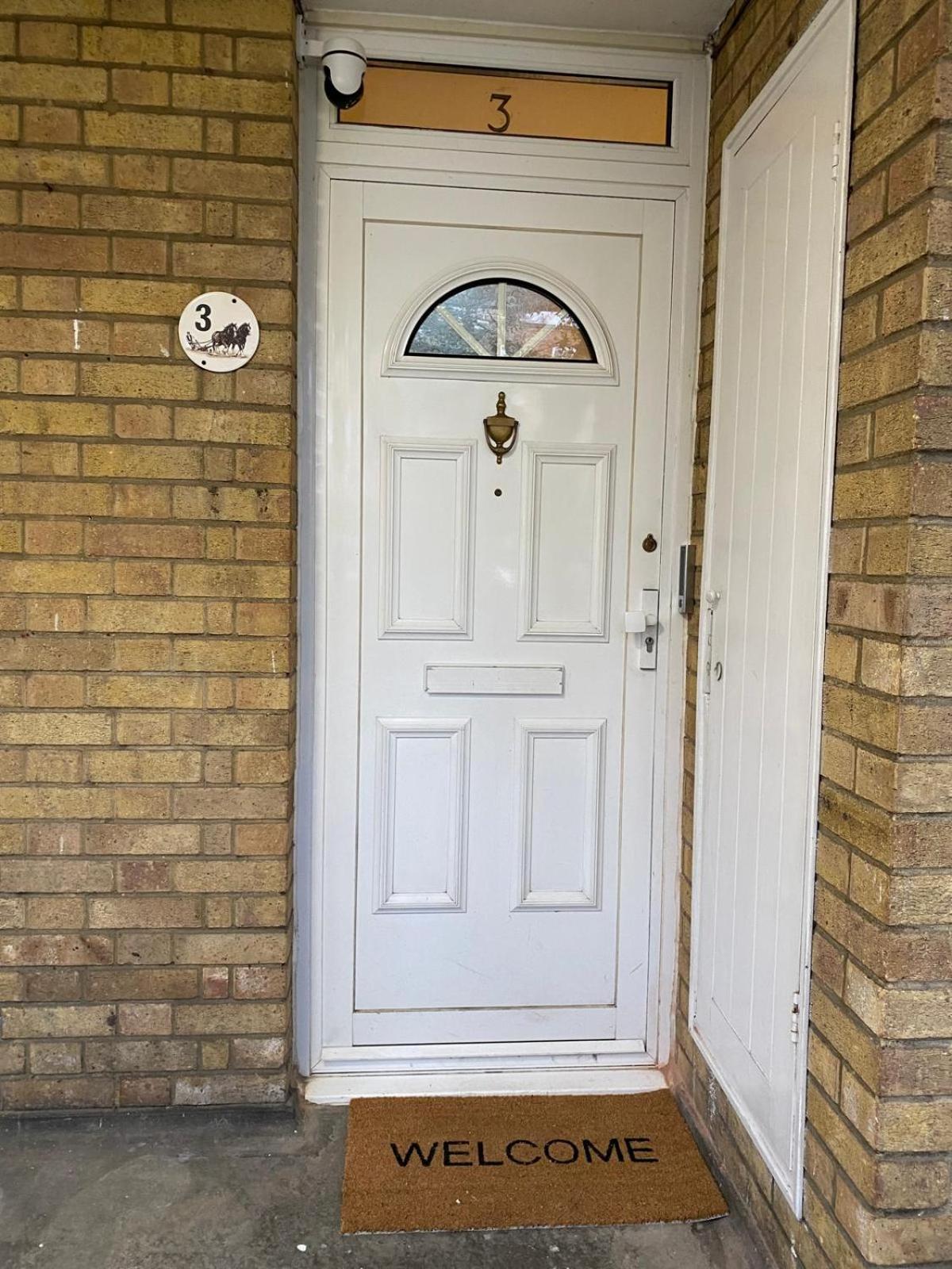 Charming On Abbey Road Near Baker Street & Regents Park In Apartment London